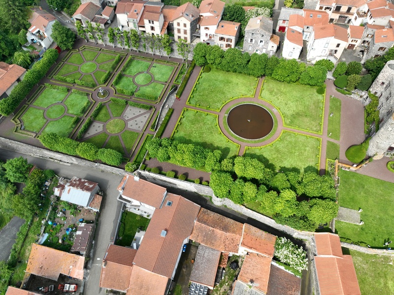 JARDINS DU CHÂTEAU D'OPME