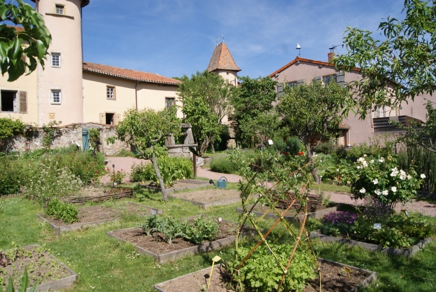 Le jardin du Moyen-Age de St Haon le Châtel