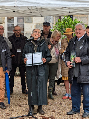 Lauréat automne 2024 du Prix des Collections de Saint Jean de Beauregard: "Les Jardins d'écoute s'il pleut"